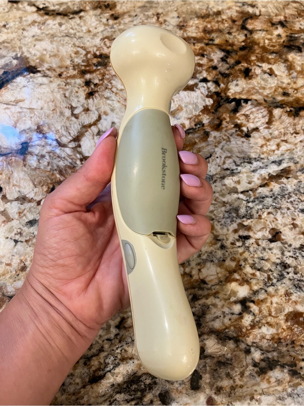Brookstone Handheld cordless/personal therapeutic massager